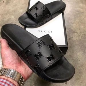 Gucci logo rubber slide sandals